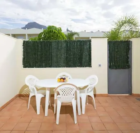 Cozy Townhouse In Costa Adeje